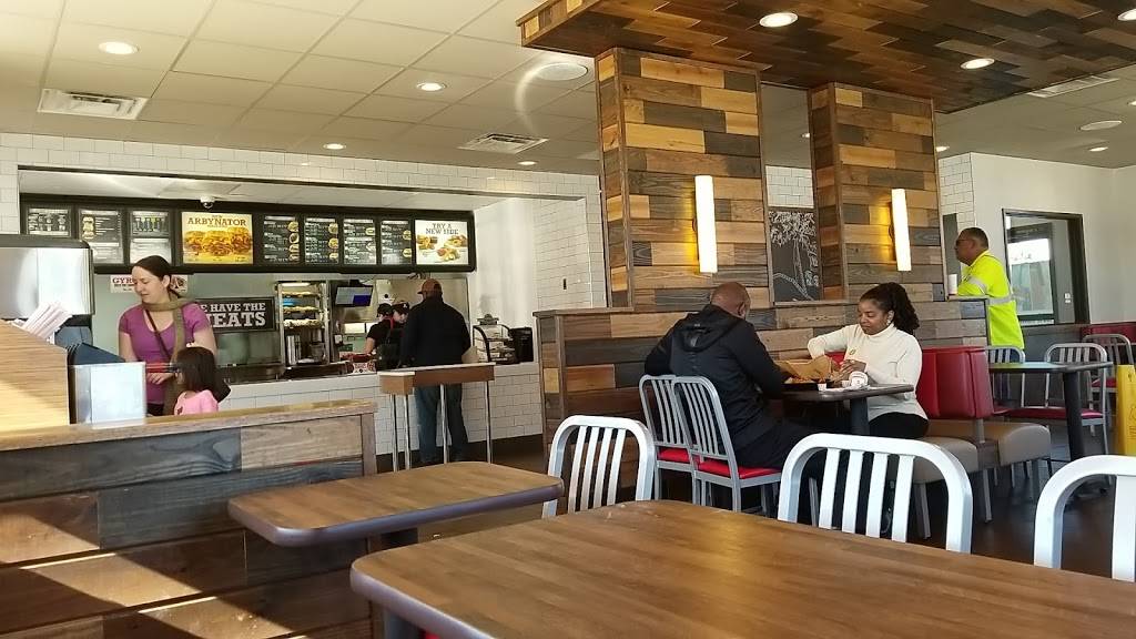 Arbys | restaurant | 670 S E St, San Bernardino, CA 92408, USA | 9093815119 OR +1 909-381-5119