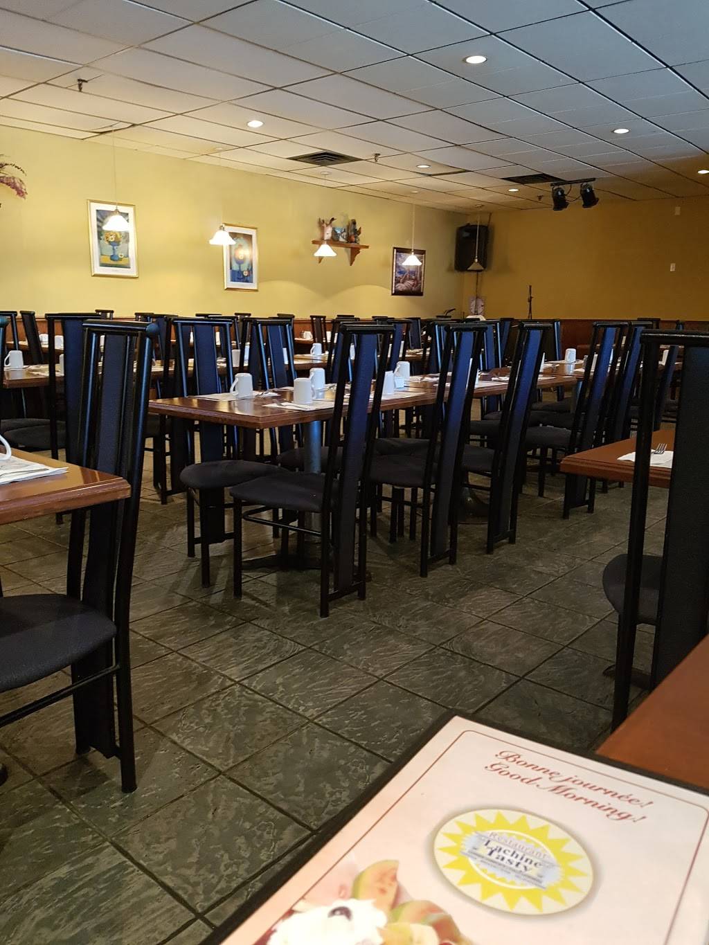 Lachine Tasty | restaurant | 180 Provost St, Lachine, QC H8S 1L5, Canada | 5146349025 OR +1 514-634-9025