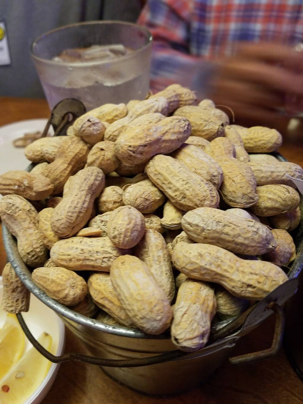 Texas Roadhouse | restaurant | 13321 Shelbyville Rd, Louisville, KY 40223, USA | 5022530085 OR +1 502-253-0085