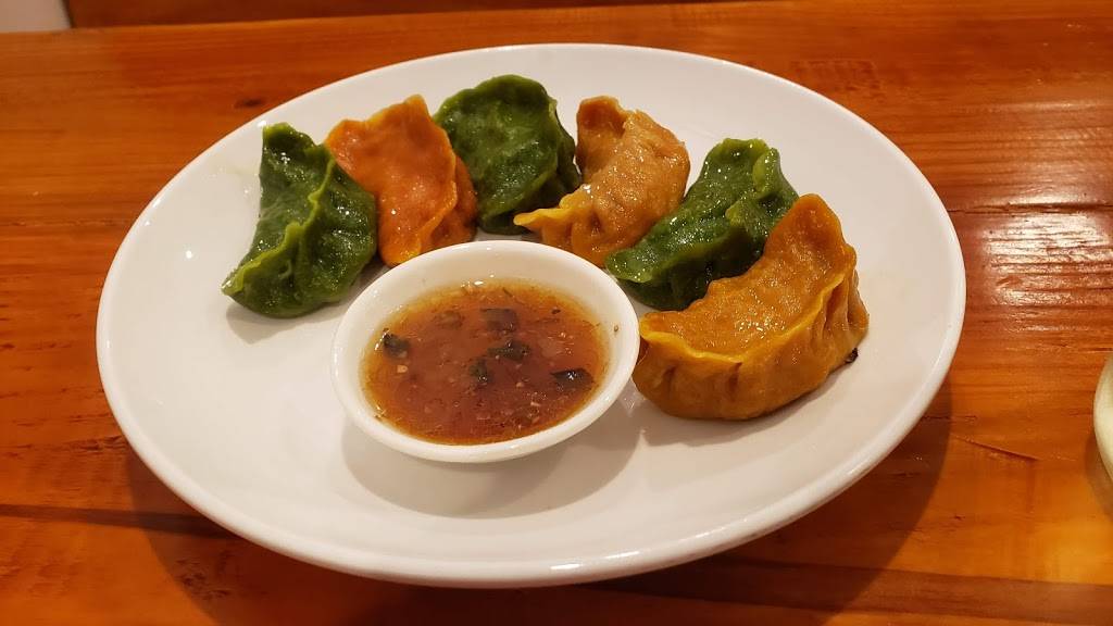 V.L.C. Vegan Eatery | restaurant | 504 N Alafaya Trail #113, Orlando, FL 32828, USA | 4078662199 OR +1 407-866-2199