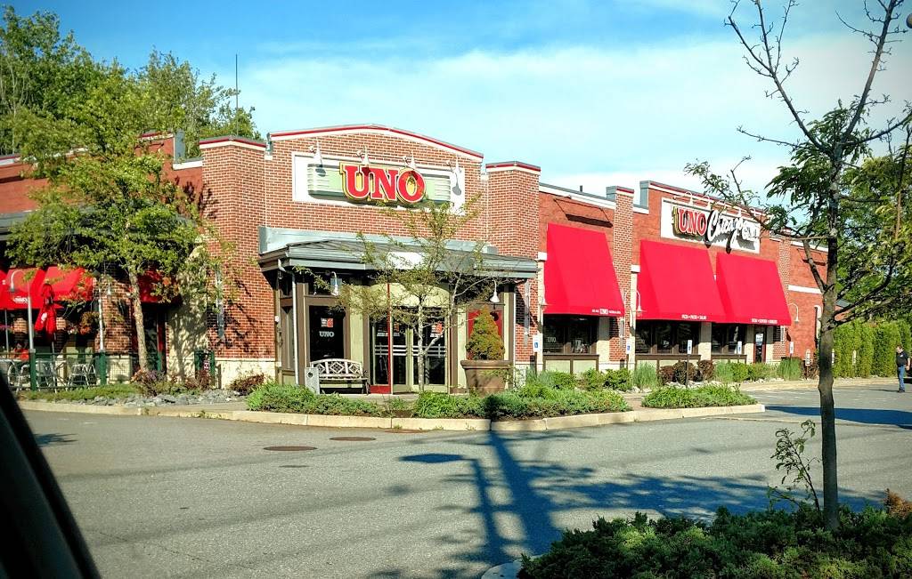 Uno Pizzeria & Grill | meal takeaway | 904 County St, Taunton, MA 02780, USA | 5088289900 OR +1 508-828-9900