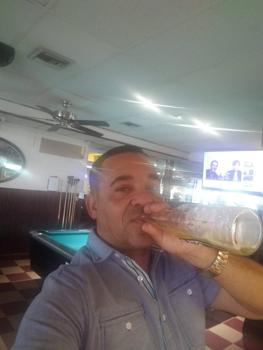 Los Paraguas | restaurant | 8740 W 30th Ct, Hialeah, FL 33018, USA | 3055587866 OR +1 305-558-7866