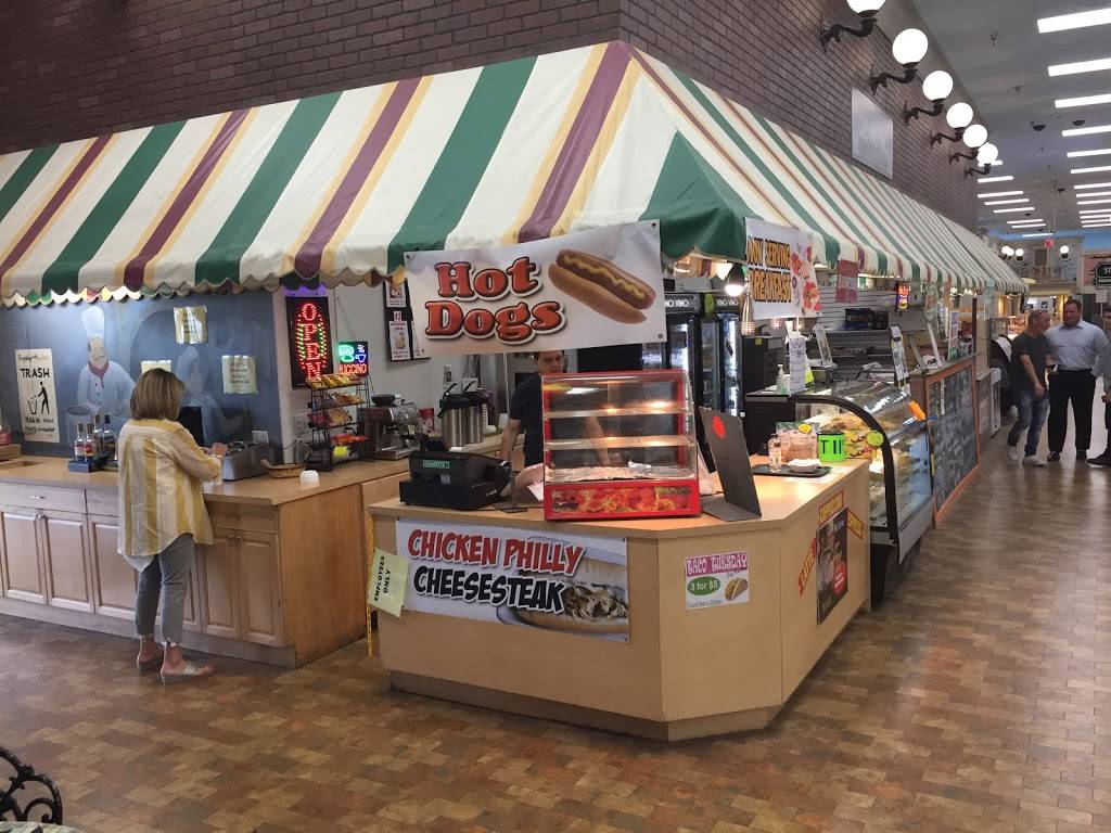 Delray Cafe and Restaurant | restaurant | The Big Apple Shopping Bazaar, 5283 W Atlantic Ave, Delray Beach, FL 33484, USA | 5612707772 OR +1 561-270-7772