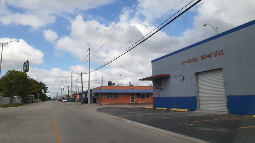 Las Cuatros Esquinas Restaurante | restaurant | 1001 E 27th St, Hialeah, FL 33013, USA | 3054008328 OR +1 305-400-8328