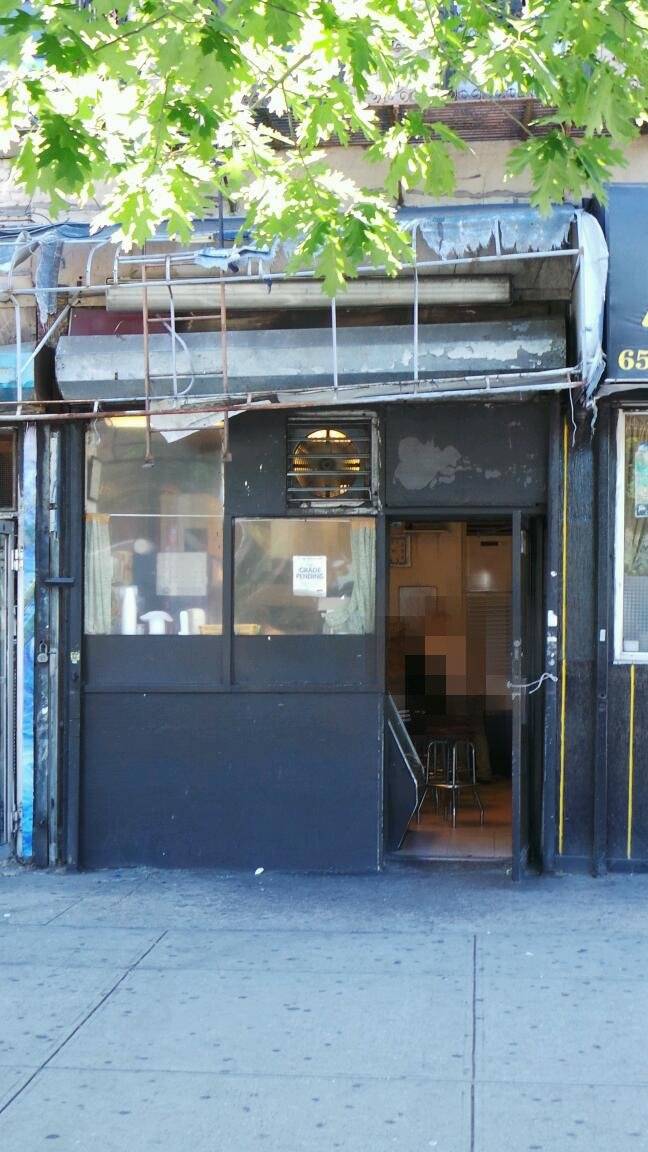 Lenox Fast Food | restaurant | 657 Lenox Ave, New York, NY 10037, USA | 2122815812 OR +1 212-281-5812