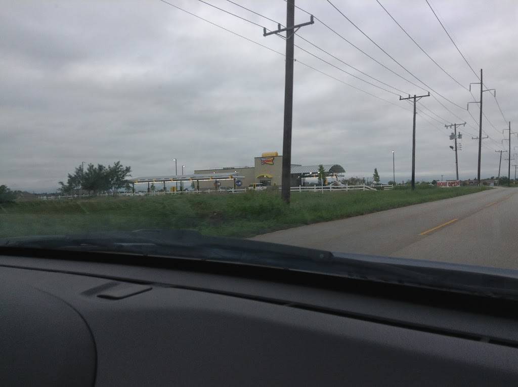 Sonic Drive-In | restaurant | 14817 N Rockwell Ave, Oklahoma City, OK 73142, USA | 4054703374 OR +1 405-470-3374