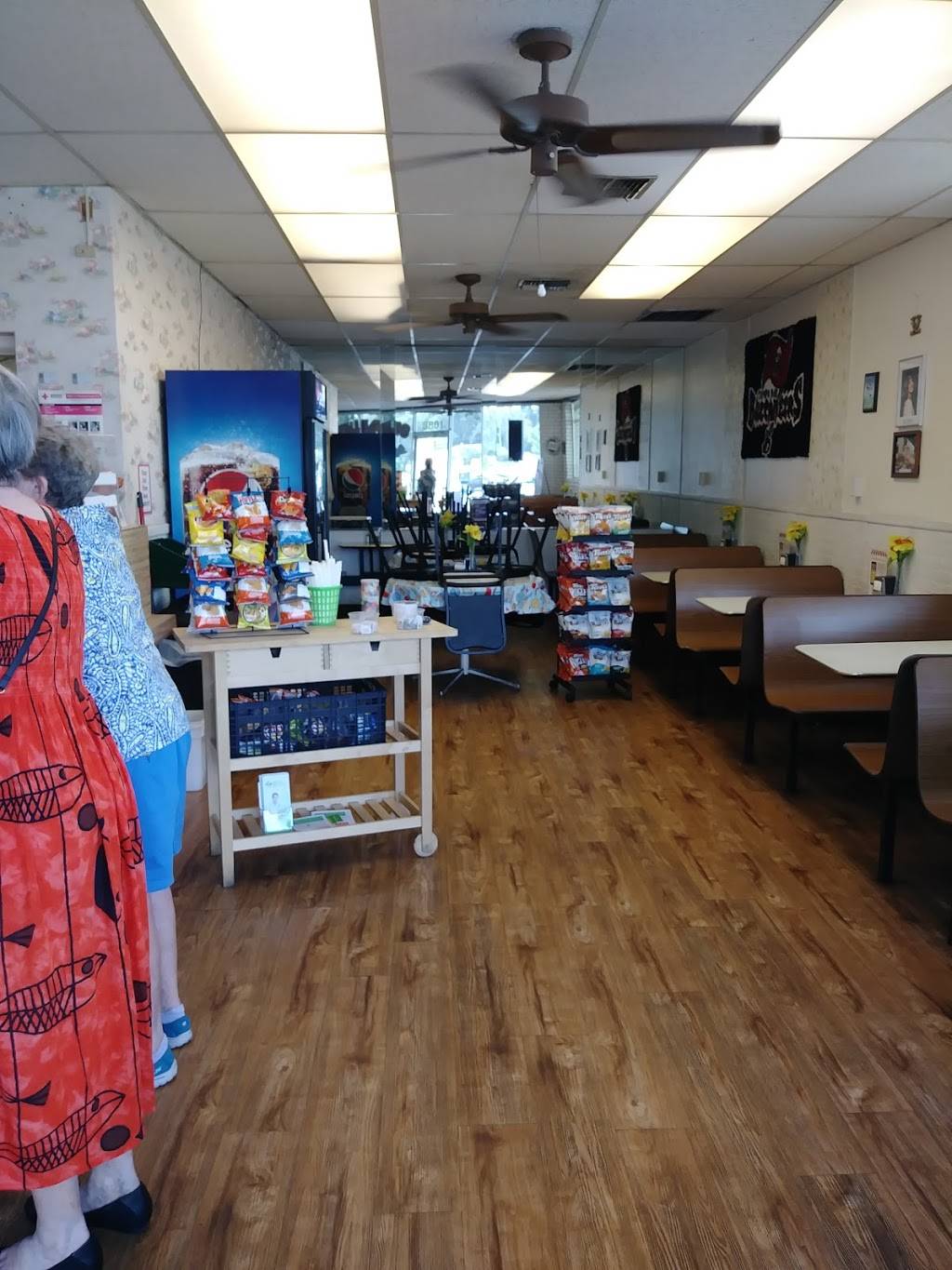Williams Sub Shop | restaurant | 3801 Tyrone Blvd N, St. Petersburg, FL 33709, USA | 7273479497 OR +1 727-347-9497