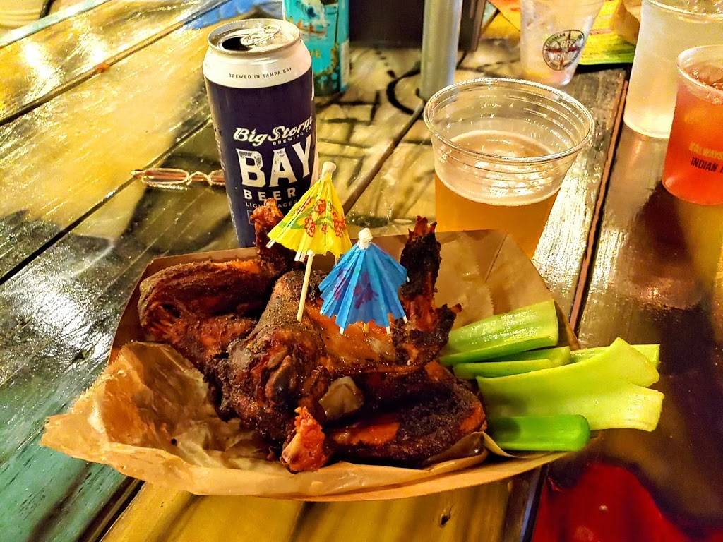 Off The Grid | restaurant | 208 1st St, Indian Rocks Beach, FL 33785, USA | 7272504144 OR +1 727-250-4144