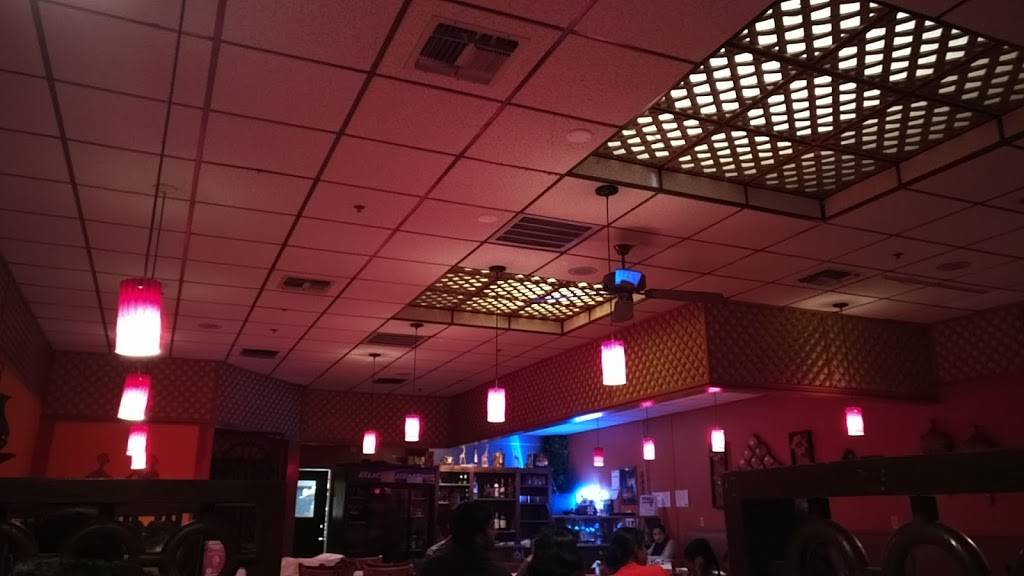 Tandoori Night | restaurant | 6751 N Blackstone Ave, Fresno, CA 93710, USA | 5594387200 OR +1 559-438-7200