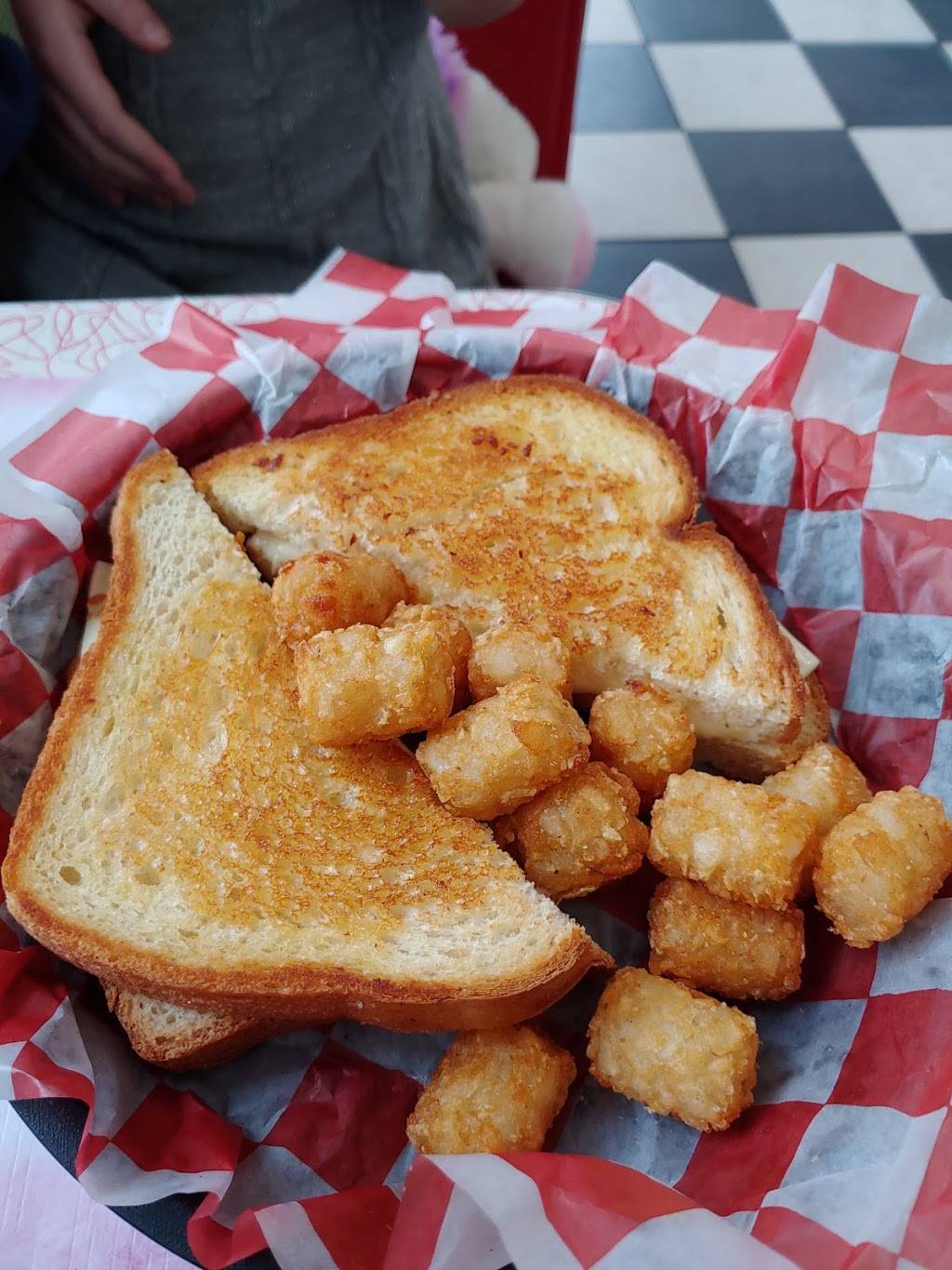 Pottsville Diner | restaurant | 501 N Claude A Lord Blvd, Pottsville, PA 17901, USA | 5707282621 OR +1 570-728-2621