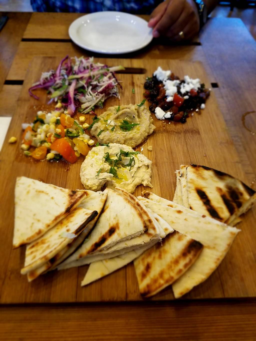 The Leaning Pear | restaurant | 111 River Rd, Wimberley, TX 78676, USA | 5128477327 OR +1 512-847-7327