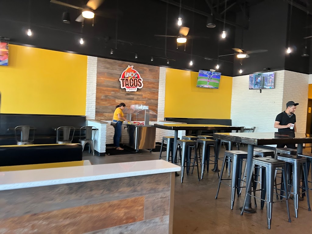 UNOS TACOS Y BIRRIA | restaurant | 1859 S Stapley Dr STE #106, Mesa, AZ 85204, USA | 4802561314 OR +1 480-256-1314