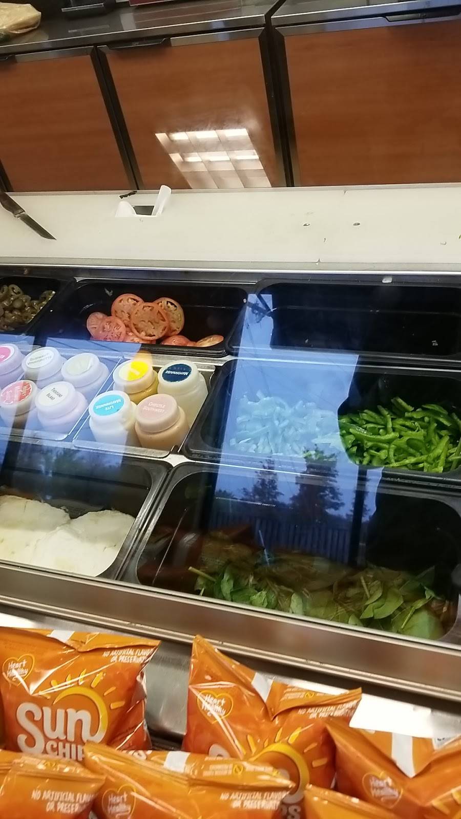 Subway Restaurants | restaurant | Oak Grove Center, 23070 Oakgrove Rd Unit 155, Sterling, VA 20166, USA | 7034373027 OR +1 703-437-3027