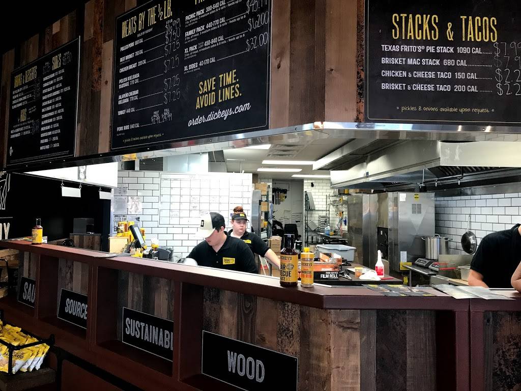 Dickeys Barbecue Pit | restaurant | 23048 FL-54, Lutz, FL 33549, USA | 8134065259 OR +1 813-406-5259