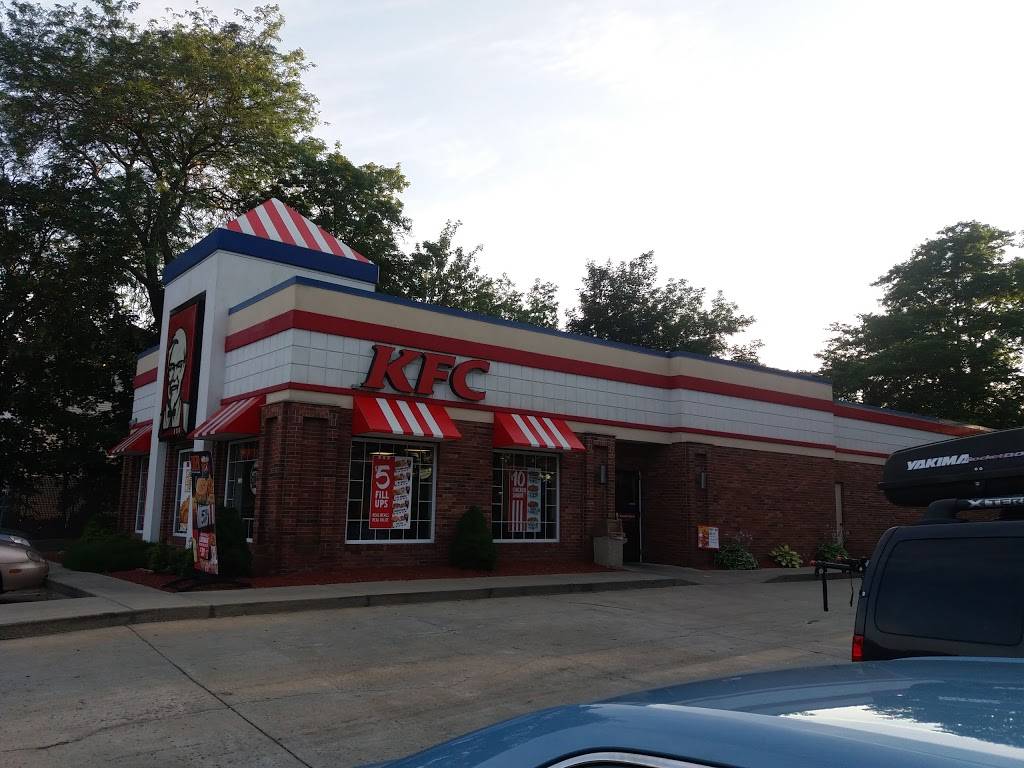 KFC | restaurant | 2135 Acushnet Ave, New Bedford, MA 02745, USA | 5089951761 OR +1 508-995-1761