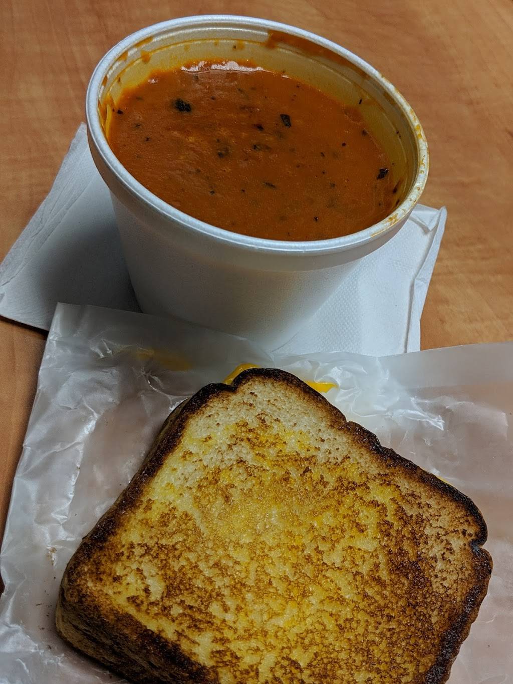 Duke Sandwich Company | restaurant | 626 Congaree Rd, Greenville, SC 29607, USA | 8642347166 OR +1 864-234-7166