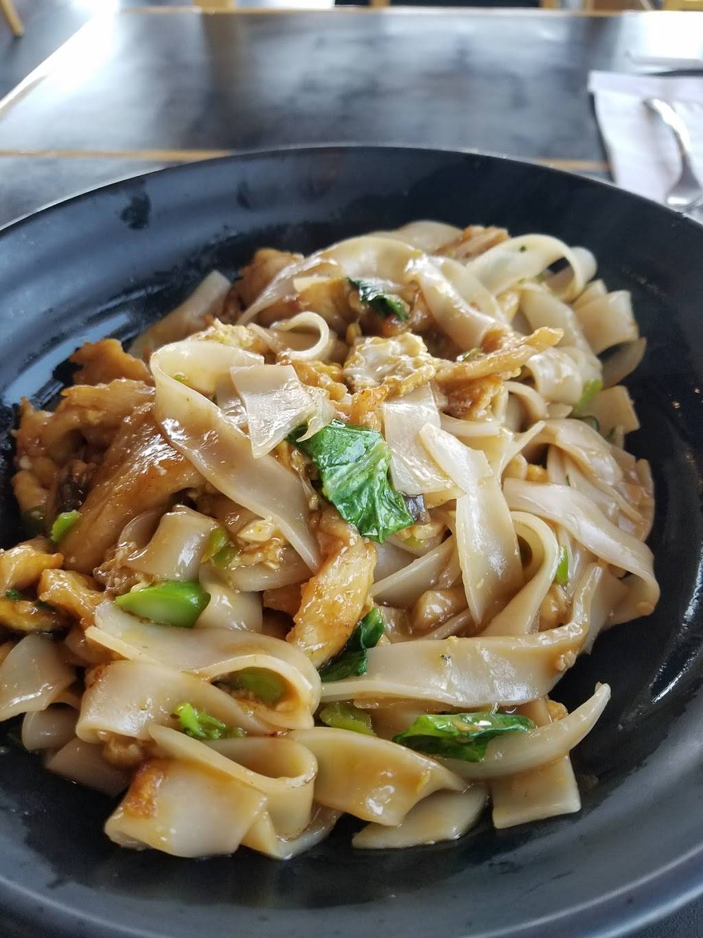 Fire Bowl Cafe | cafe | 11435 E Briarwood Ave # 900, Englewood, CO 80112, USA | 3037991690 OR +1 303-799-1690