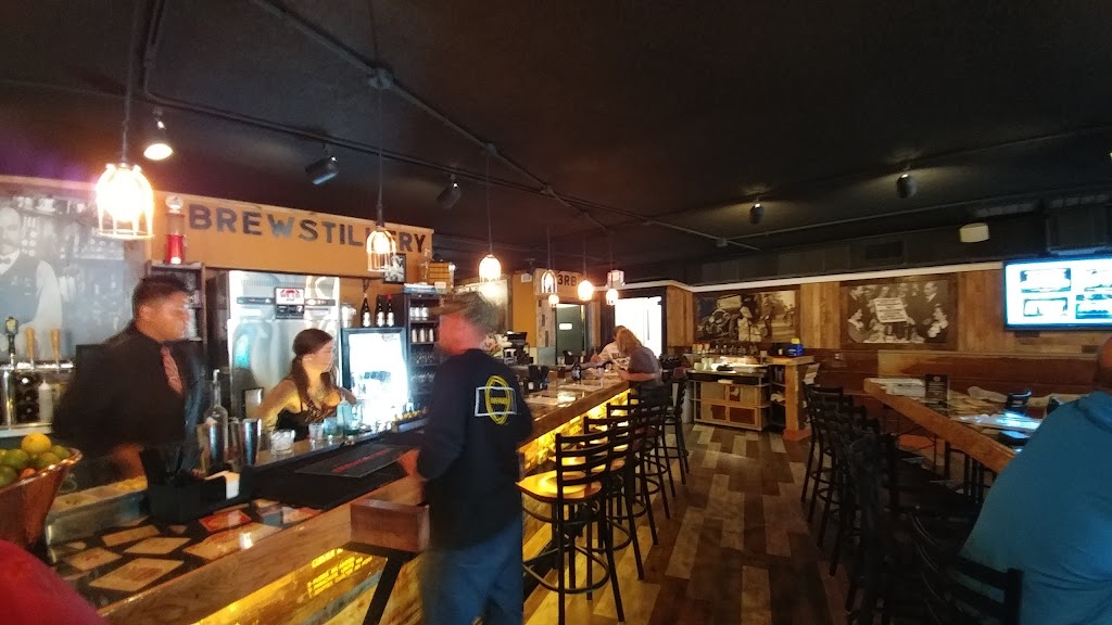 Three Rivers Tap & Game Room | restaurant | 111 E Main St, Farmington, NM 87401, USA | 5053256605 OR +1 505-325-6605