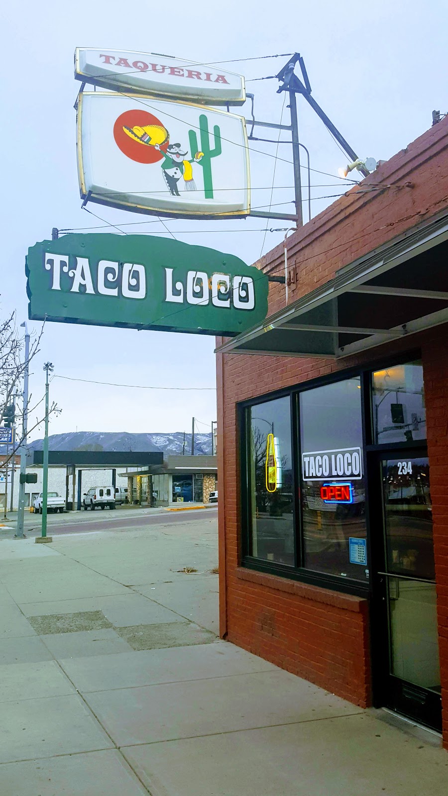 Taco Loco | restaurant | 234 S Wenatchee Ave, Wenatchee, WA 98801, USA | 5096650594 OR +1 509-665-0594
