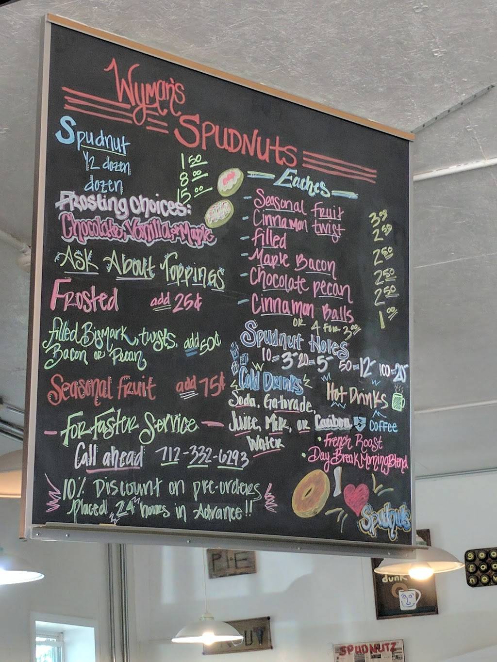 Wymans Spudnuts | bakery | 1104 US-71, Okoboji, IA 51355, USA | 7123326293 OR +1 712-332-6293