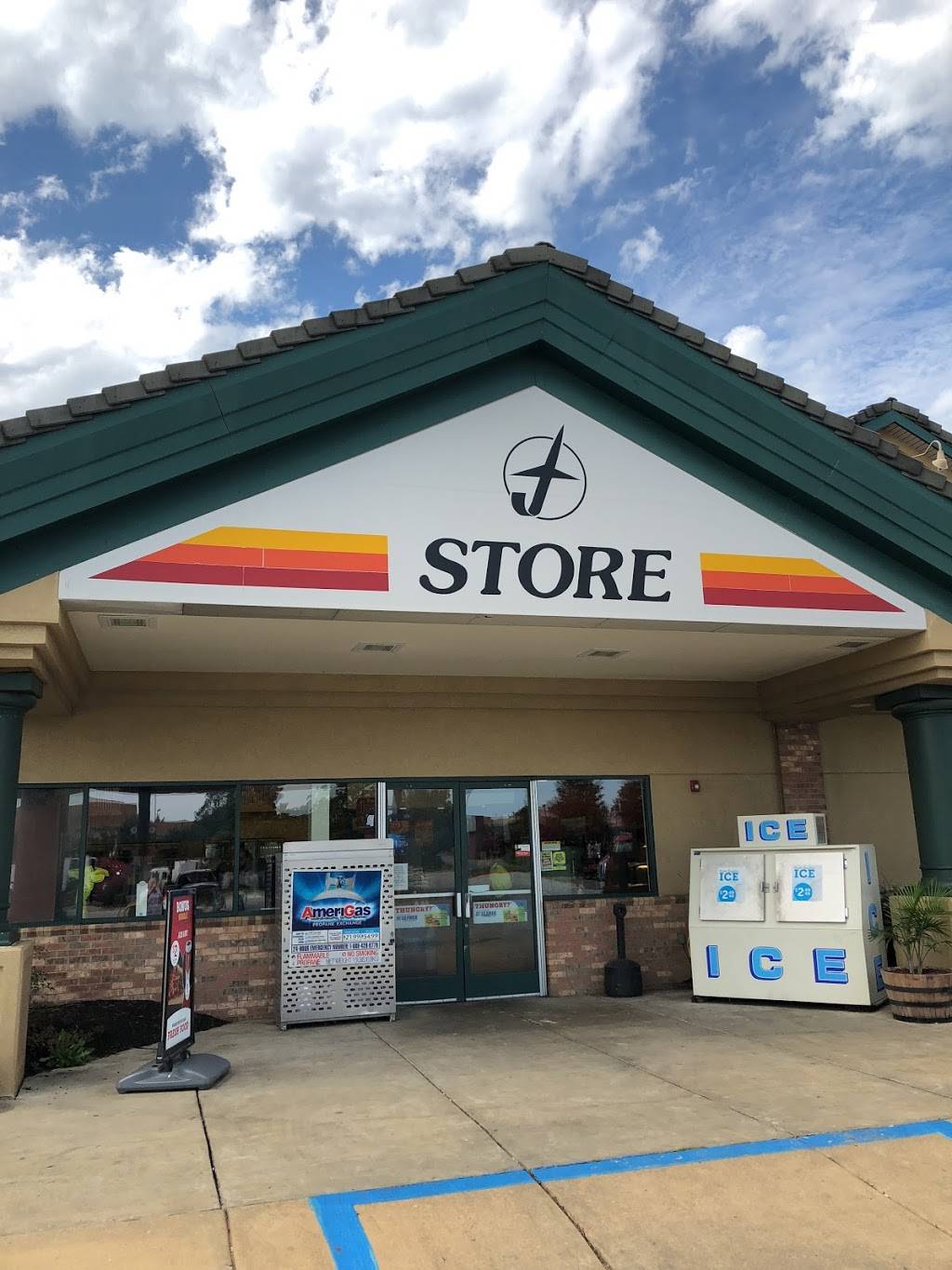 Flying J Travel Center | restaurant | 4740 Bethel Rd, Olive Branch, MS 38654, USA | 6628951001 OR +1 662-895-1001