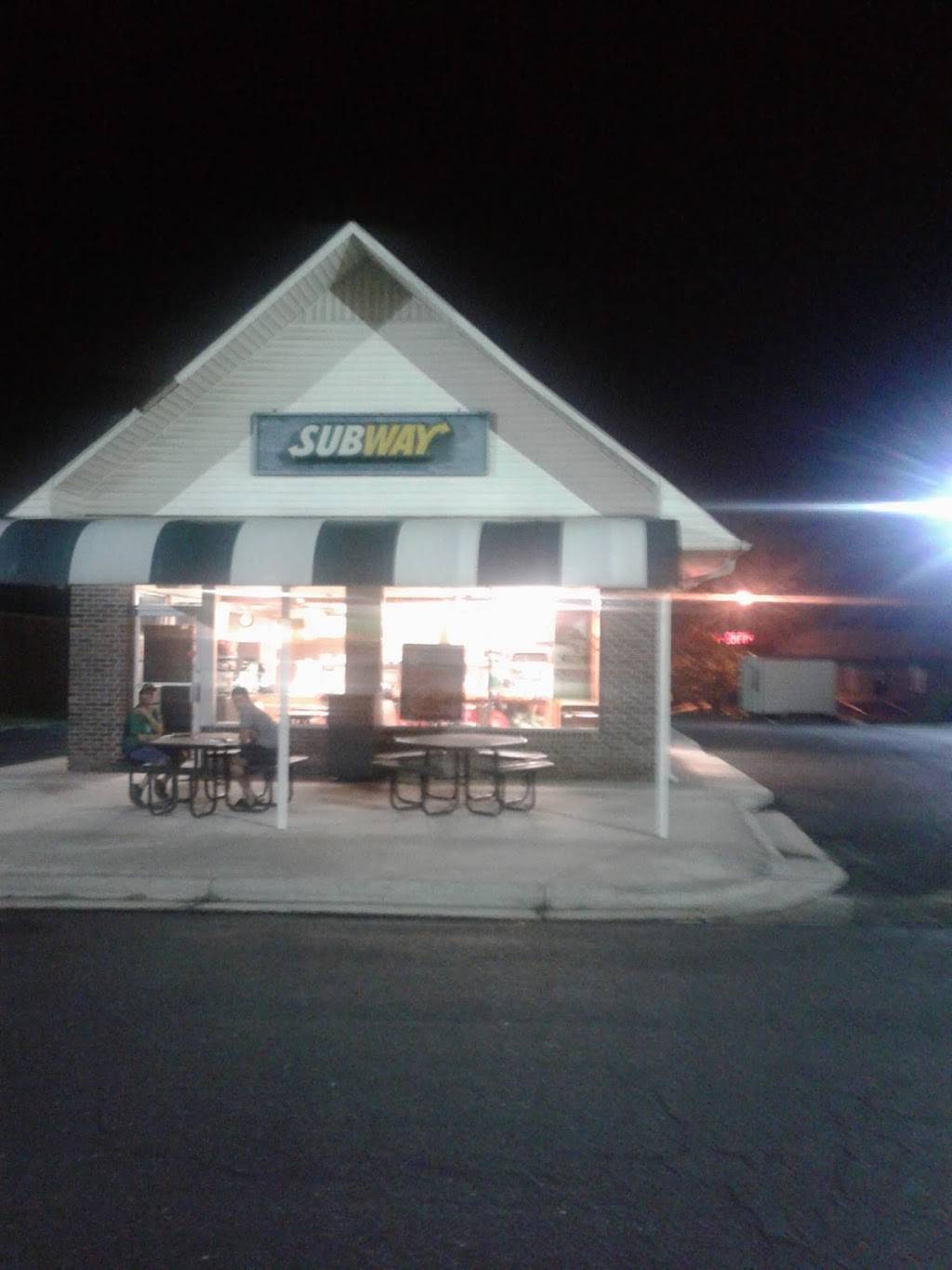 Subway | restaurant | 1705 Cherokee Ave SW, Cullman, AL 35055, USA | 2567379333 OR +1 256-737-9333