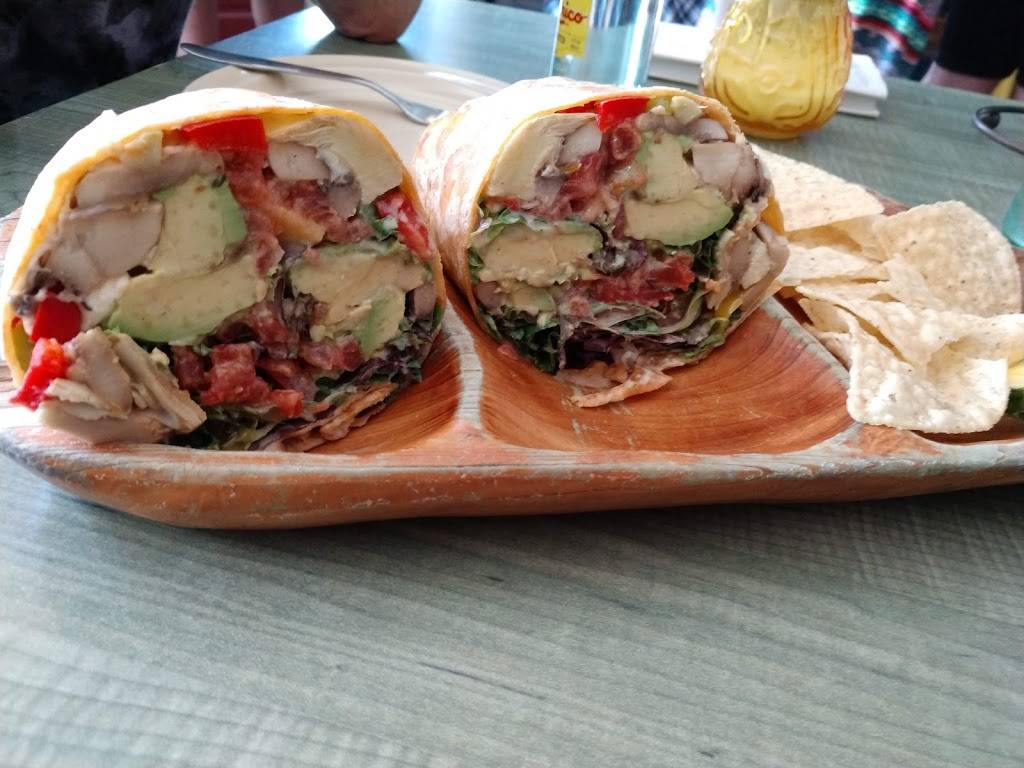 Dellz Uptown | restaurant | 511 Rutledge Ave, Charleston, SC 29403, USA | 8436410352 OR +1 843-641-0352