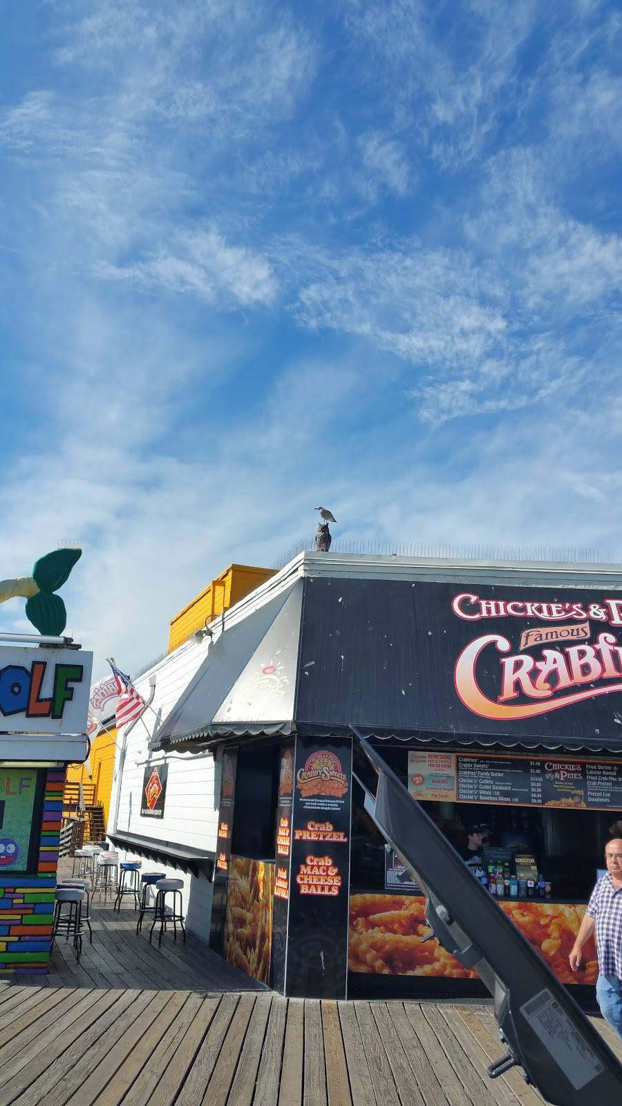 Chickies & Petes | restaurant | 908 Boardwalk, Ocean City, NJ 08226, USA | 6095458720 OR +1 609-545-8720