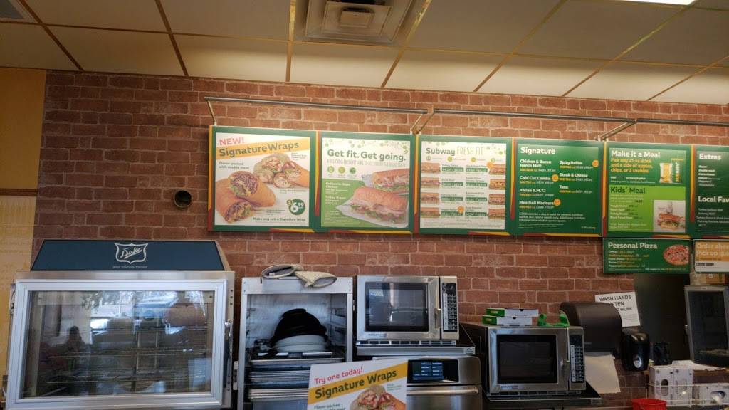 Subway | restaurant | 1863 US-18 BUS, Mt Horeb, WI 53572, USA | 6084377829 OR +1 608-437-7829