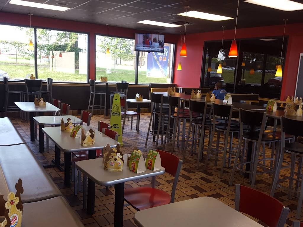 Burger King | restaurant | 2953 Lafayette Rd, Indianapolis, IN 46222, USA | 3179311655 OR +1 317-931-1655