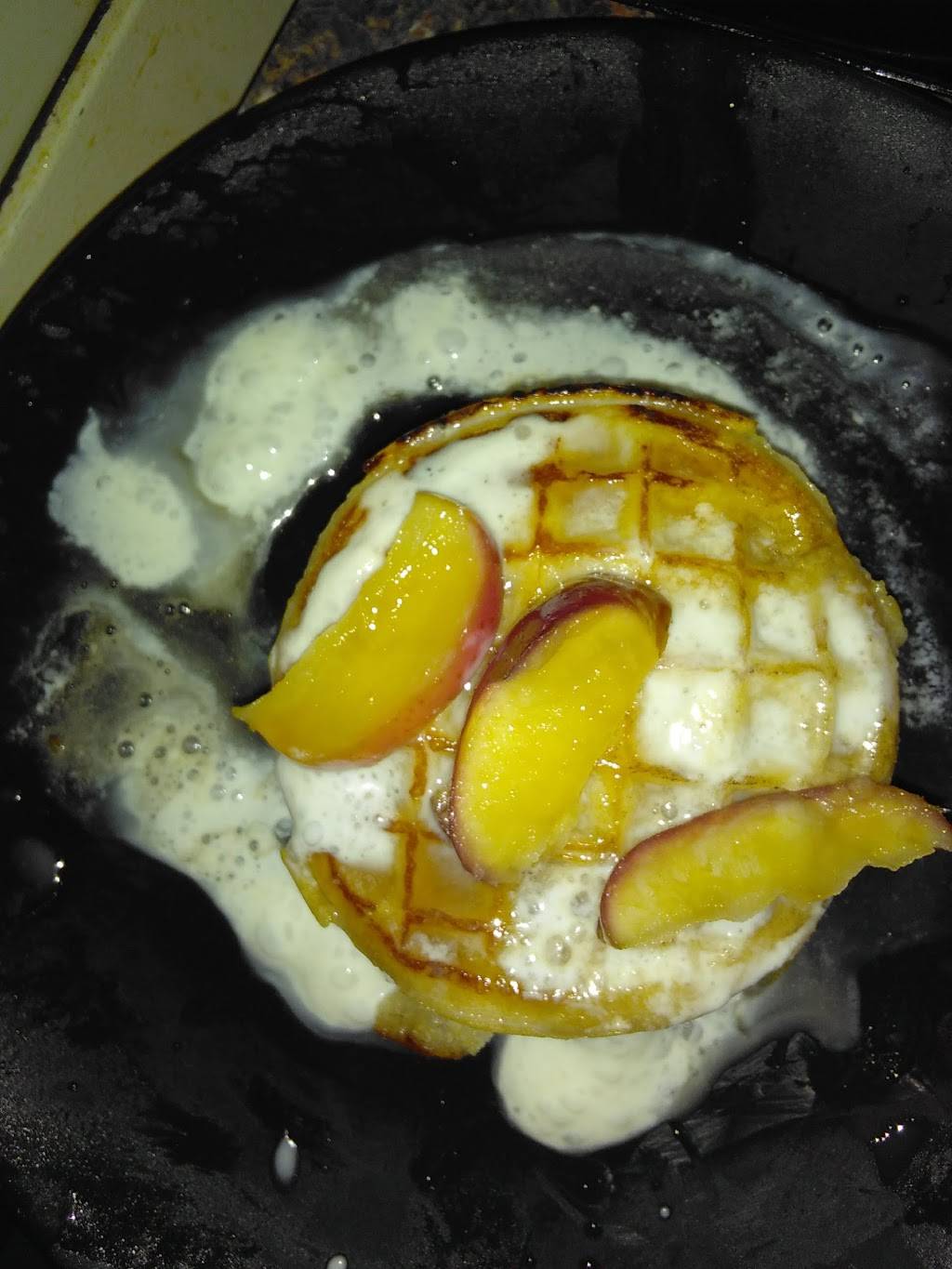 Dorothys Carry Out | meal takeaway | 2401 Aisquith St, Baltimore, MD 21218, USA | 4103662473 OR +1 410-366-2473