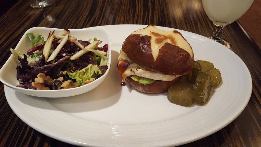 Chatfields Restaurant at Hyatt Lisle Lisle | restaurant | 1400 Corporate W Dr, Lisle, IL 60532, USA | 6308521234 OR +1 630-852-1234