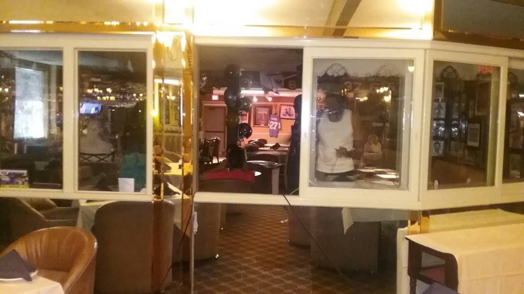 Phil Tranis | restaurant | 3490 Long Beach Boulevard, Long Beach, CA 90807, USA | 5624263668 OR +1 562-426-3668