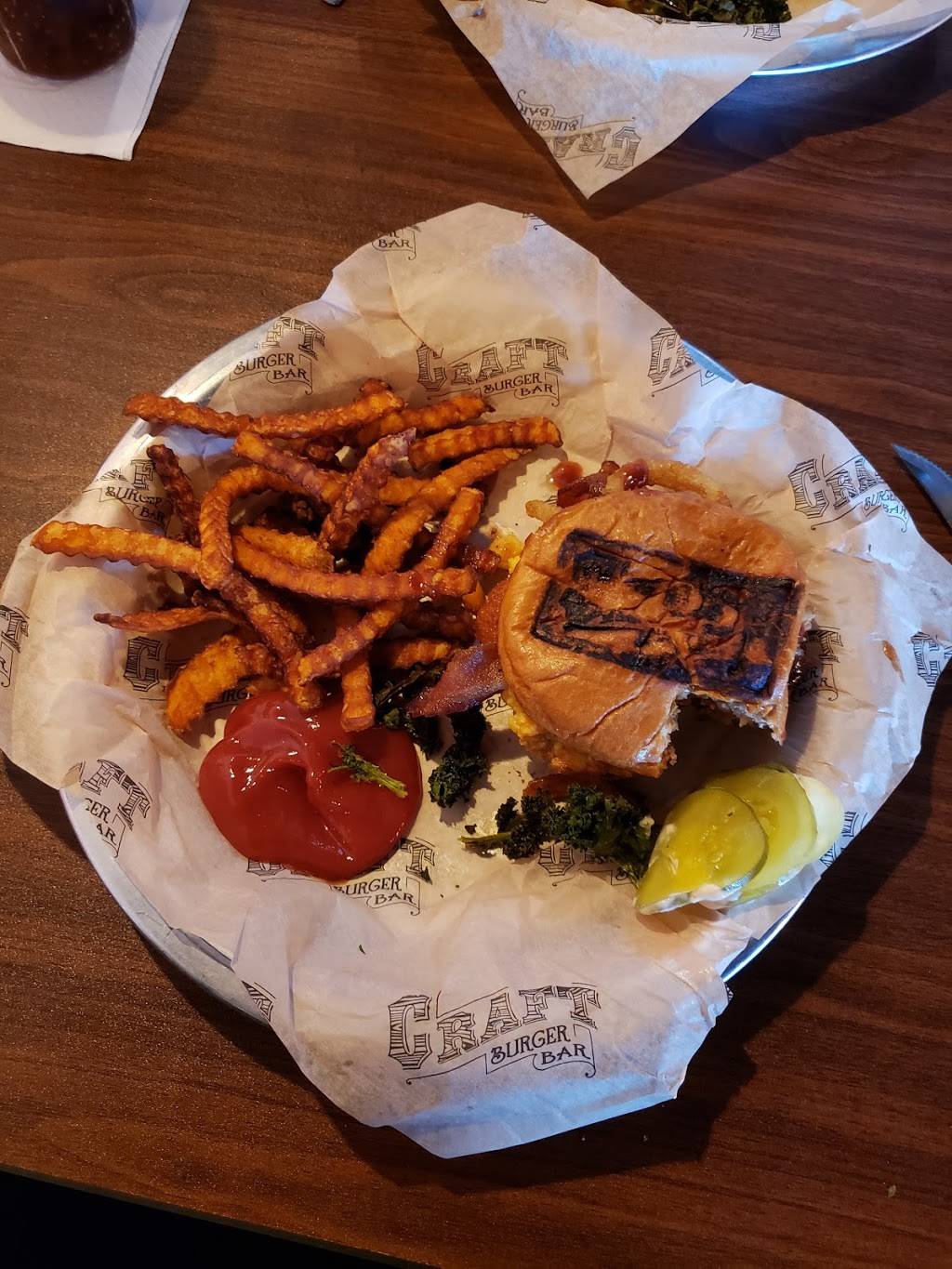 Craft Burger Bar | restaurant | 2947 Shore Dr, Virginia Beach, VA 23451, USA | 7575245449 OR +1 757-524-5449