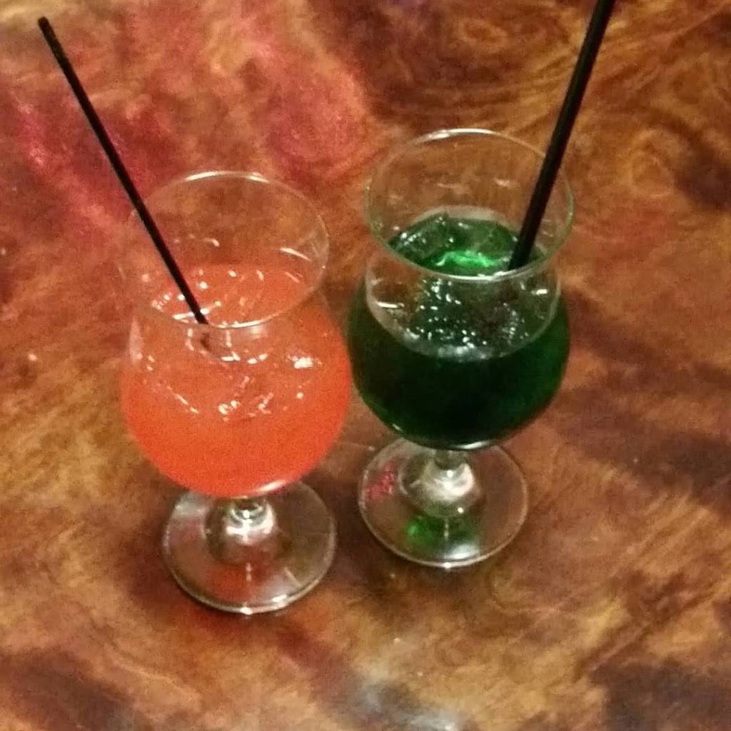 The green lounge Hot Wings | restaurant | 13175 Jefferson Ave, Newport News, VA 23608, USA | 7578749464 OR +1 757-874-9464