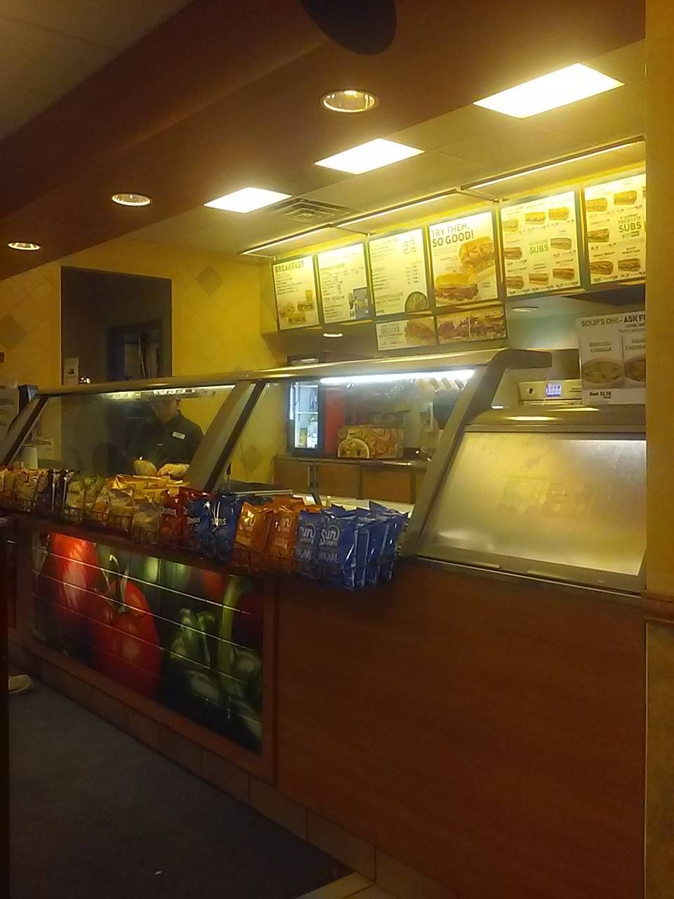 Subway | restaurant | 683 N Thompson Rd, Tipton, CA 93272, USA | 5597524582 OR +1 559-752-4582