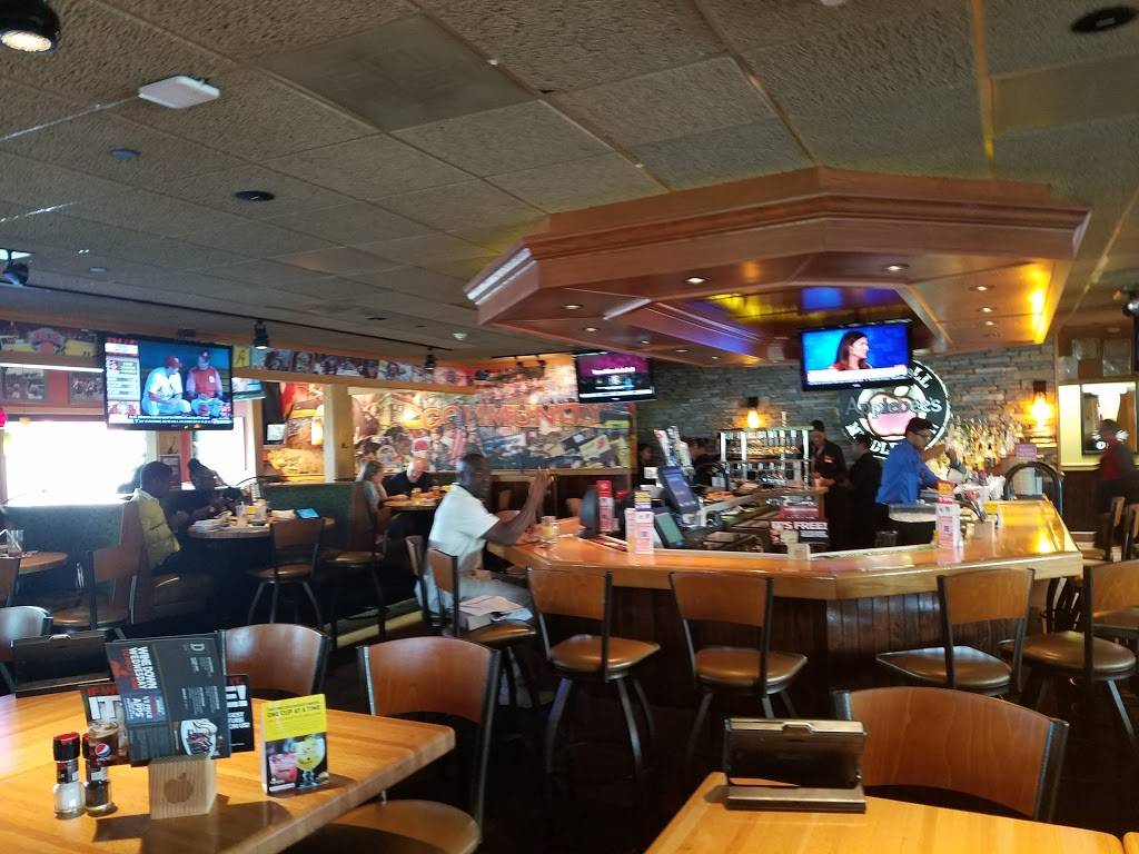 Applebees Grill + Bar | restaurant | 12 Orange Plaza Ln, Middletown, NY 10940, USA | 8453422201 OR +1 845-342-2201