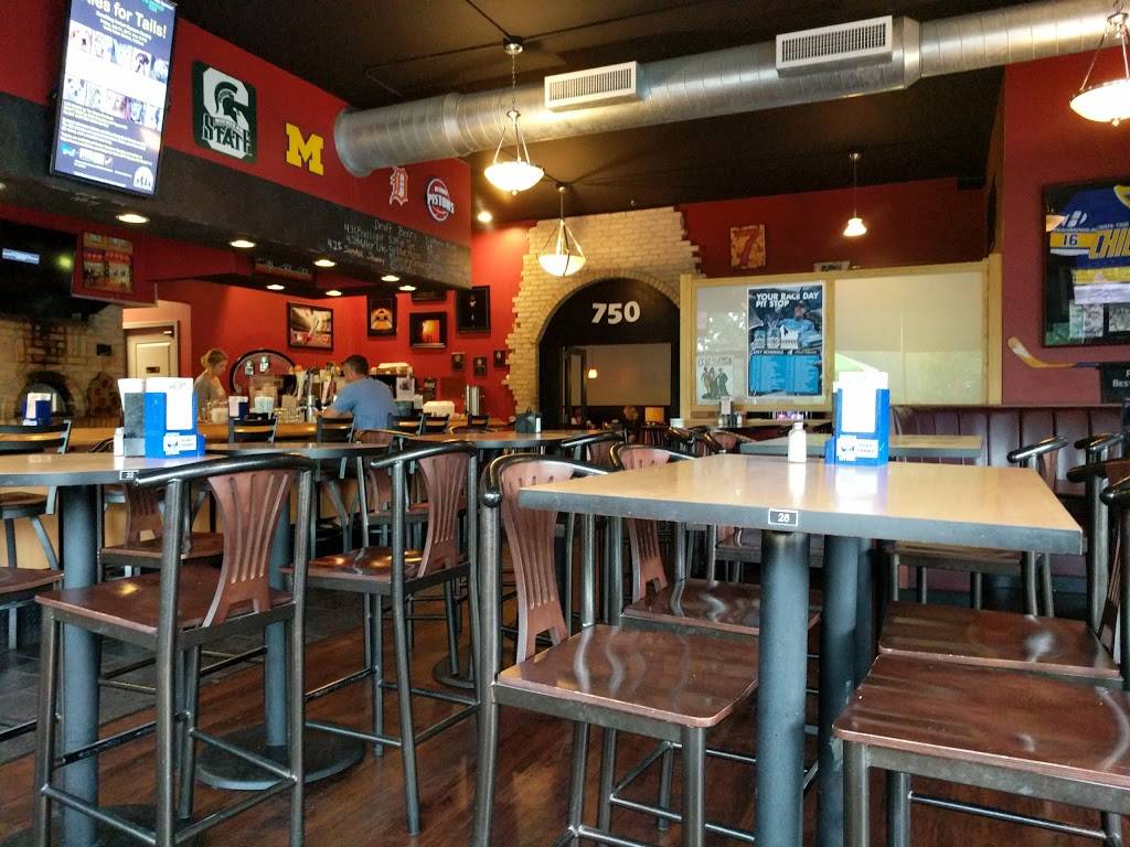 750 Grill | restaurant | 2190 Whitehall Rd, Muskegon, MI 49445, USA | 2317447507 OR +1 231-744-7507
