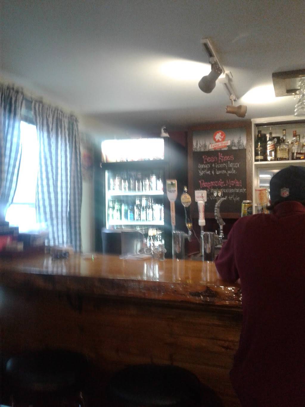 Main Crust Co. Pizzeria | restaurant | 135 Main St, Marlborough, NH 03455, USA | 6038764500 OR +1 603-876-4500