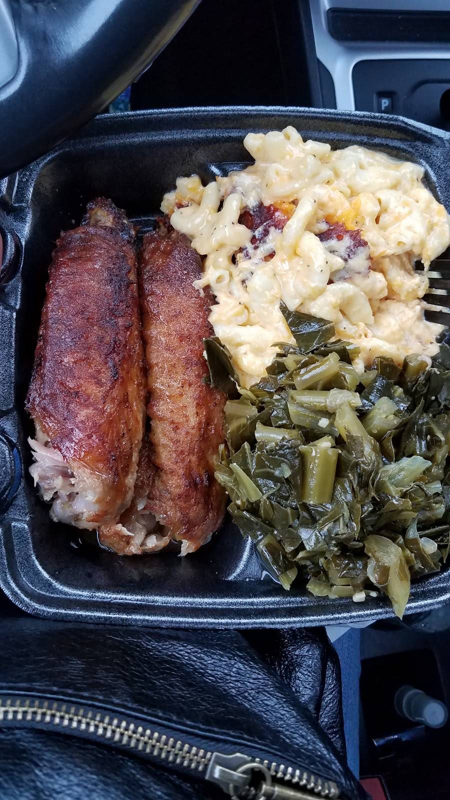 Thomasenas Takeout | restaurant | 5694 Rising Sun Ave, Philadelphia, PA 19120, USA | 2157222434 OR +1 215-722-2434