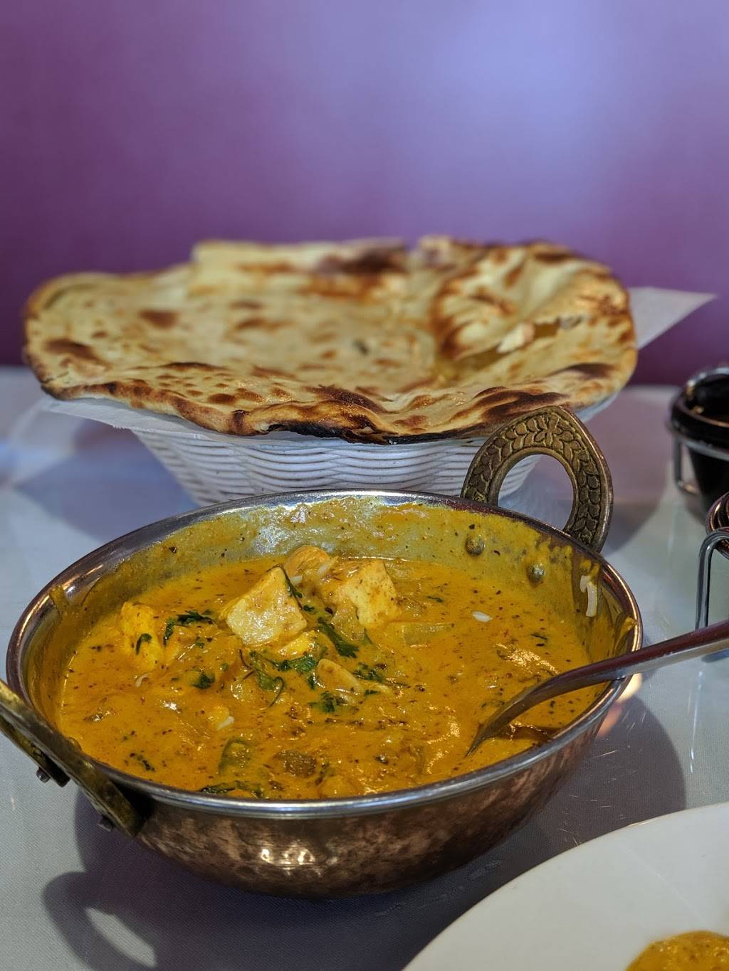 Hi Bombay | restaurant | 1 Pleasant St, Portland, ME 04101, USA | 2077728767 OR +1 207-772-8767