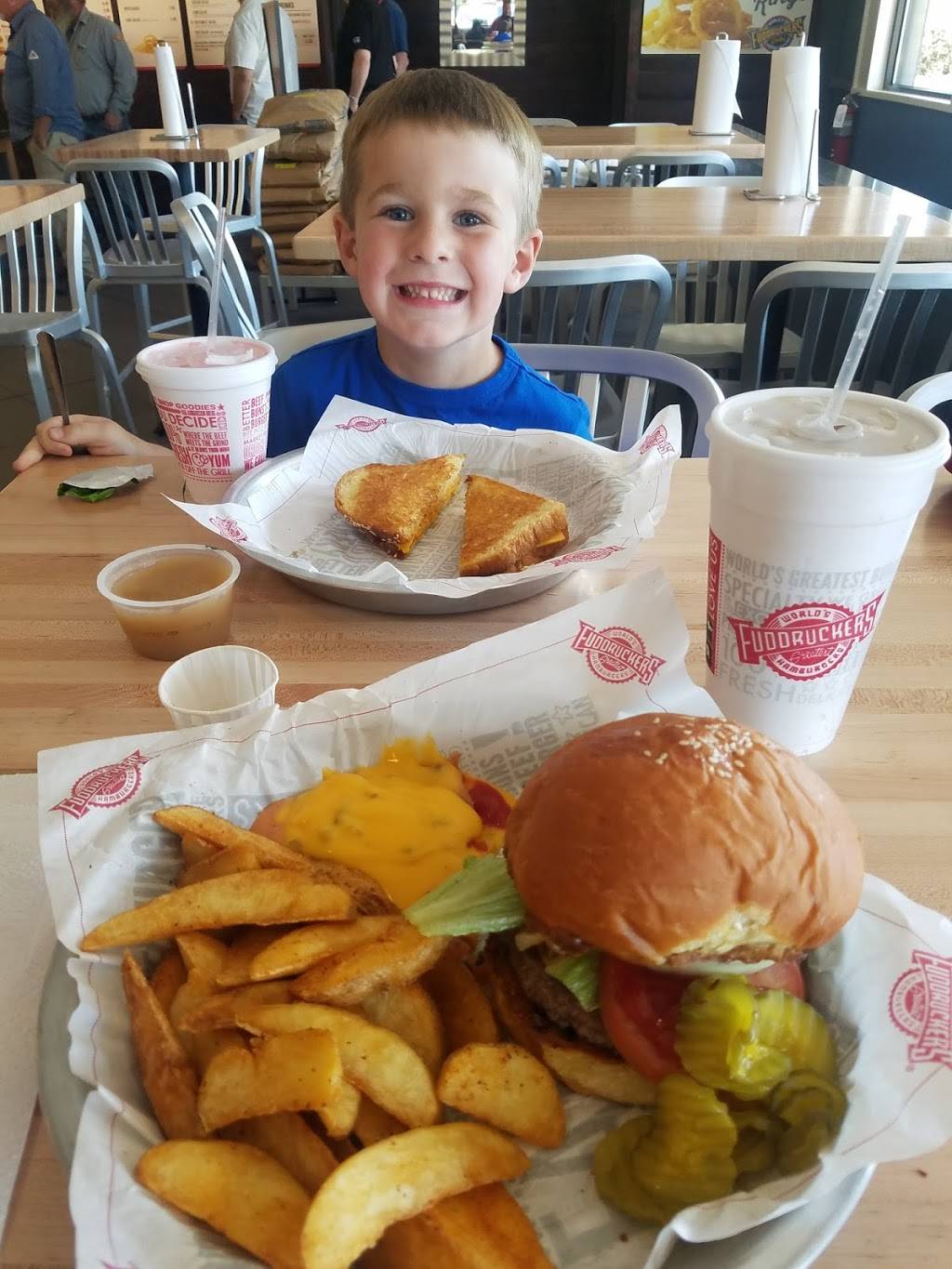 Fuddruckers | restaurant | 1515 E Main St, Duncan, SC 29334, USA | 8642493656 OR +1 864-249-3656