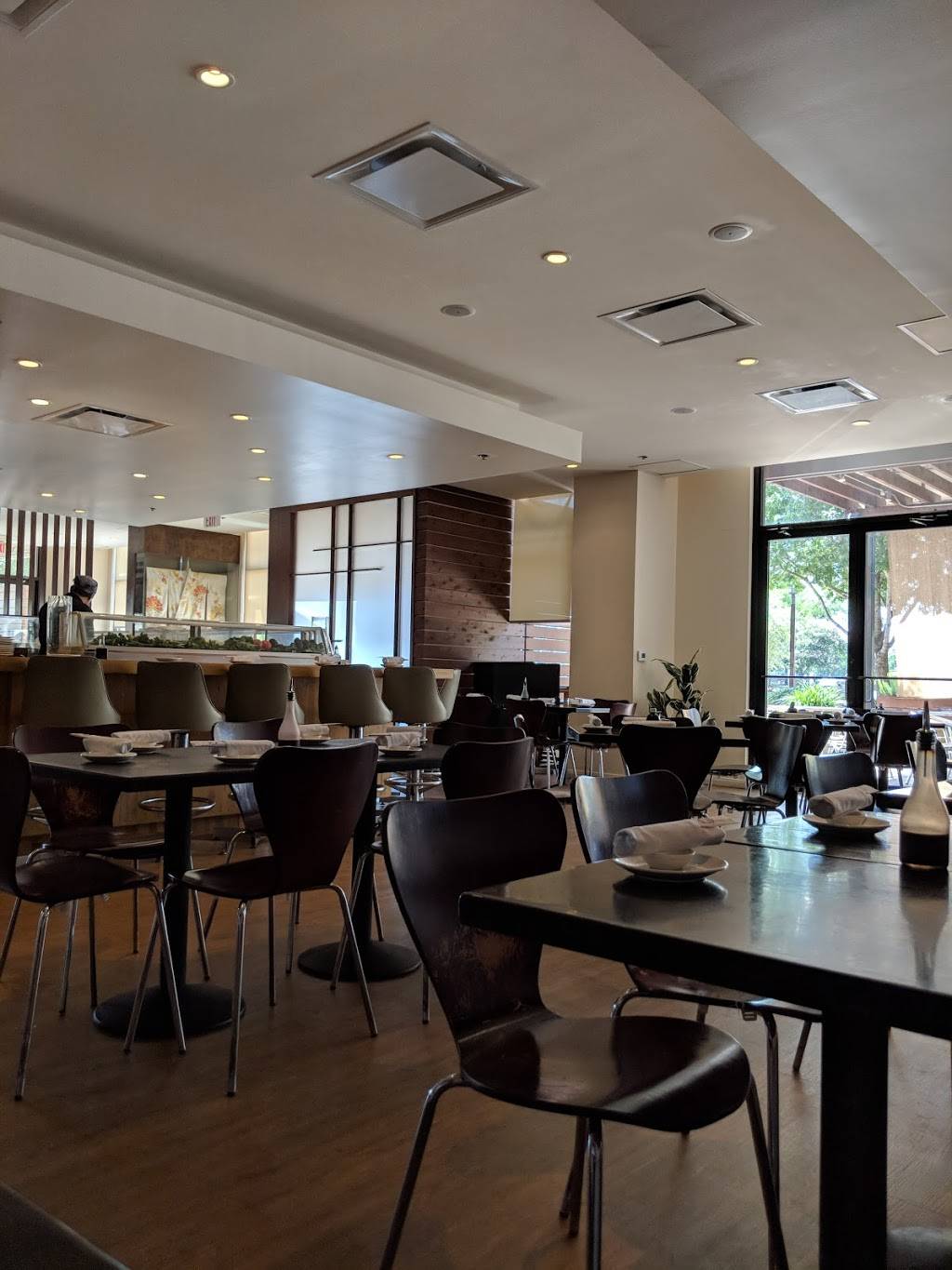 Piranha Izakaya | restaurant | 260 E Basse Rd #101, San Antonio, TX 78209, USA | 2108221088 OR +1 210-822-1088