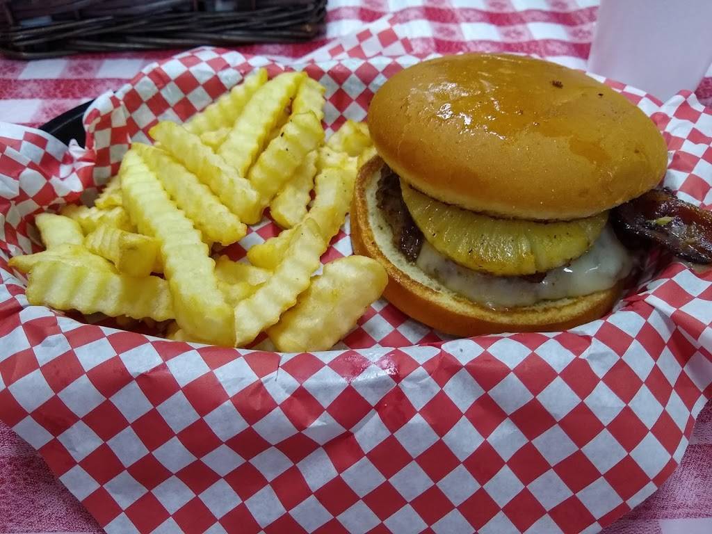 Tackers Shake Shack | restaurant | 409 E Military Rd #1701, Marion, AR 72364, USA | 8707393943 OR +1 870-739-3943