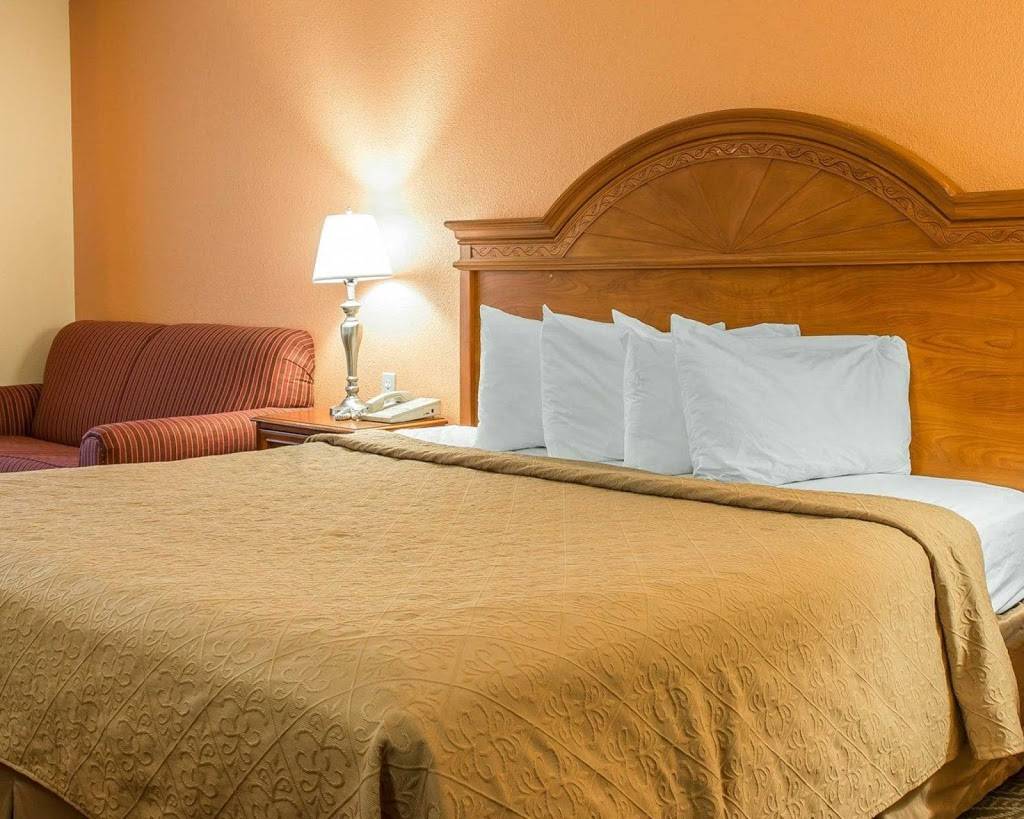 Quality Inn | restaurant | 137 West St, Gaylord, MI 49735, USA | 9897327541 OR +1 989-732-7541