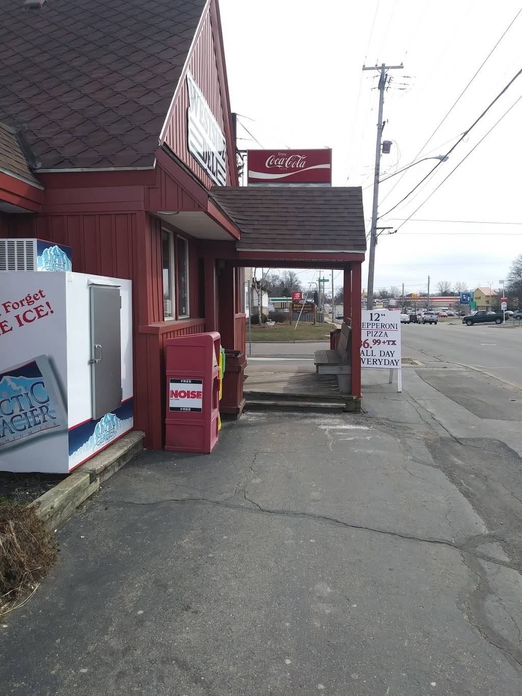Barnhill’s Westside Deli | restaurant | 204 N Cedar St, Mason, MI 48854, USA | 5176769191 OR +1 517-676-9191
