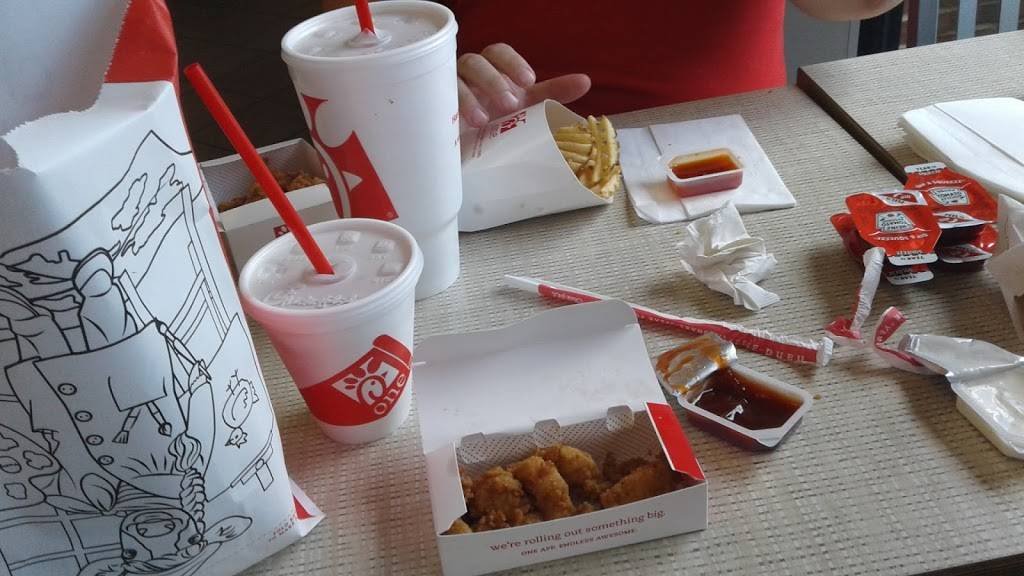 Chick-fil-A | restaurant | 1541 County Rd 220, Fleming Island, FL 32003, USA | 9042643644 OR +1 904-264-3644