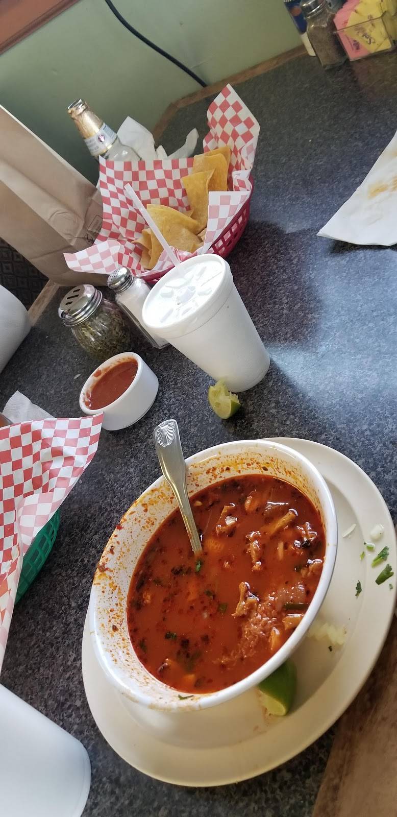 El Zarape | restaurant | 1065 Federal Blvd, Denver, CO 80204, USA | 3038930394 OR +1 303-893-0394