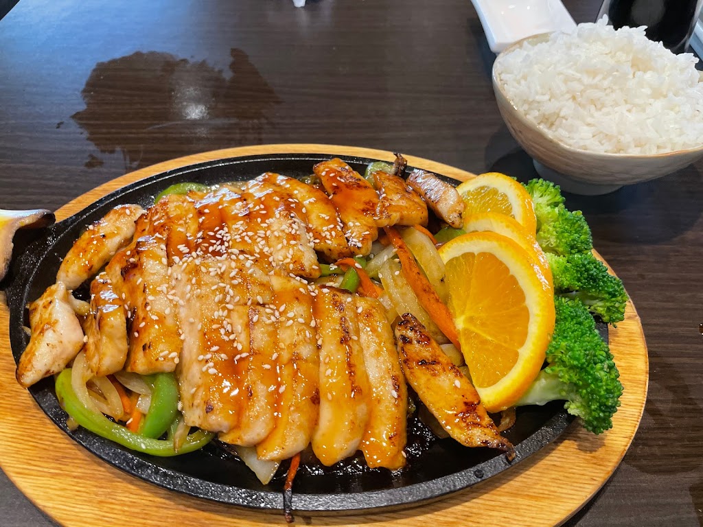 Takashi Bistro | restaurant | 1680 Union Ave, Memphis, TN 38104, USA | 9018002936 OR +1 901-800-2936