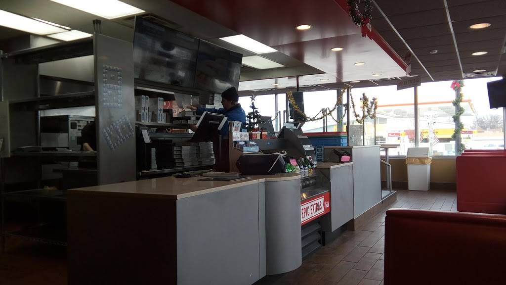 Dominos Pizza | meal delivery | 120 E Vandalia St, Edwardsville, IL 62025, USA | 6186921515 OR +1 618-692-1515